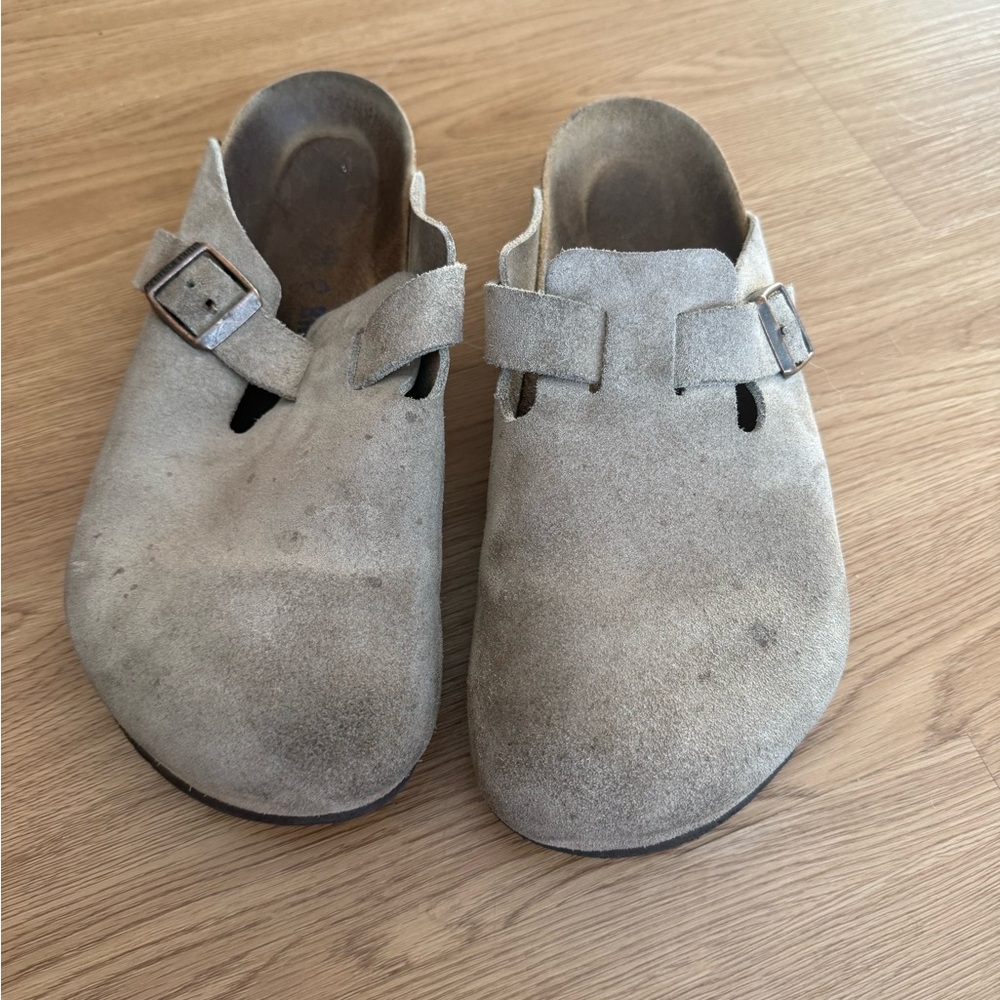 Birkenstock Unisex Tan Clogs - Picture 2 of 6